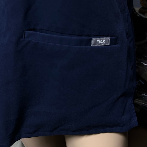 Figs Technical Collection Casma Three Pocket Scrub Top RN Healthcare Women Sz S - Picture 5 of 9